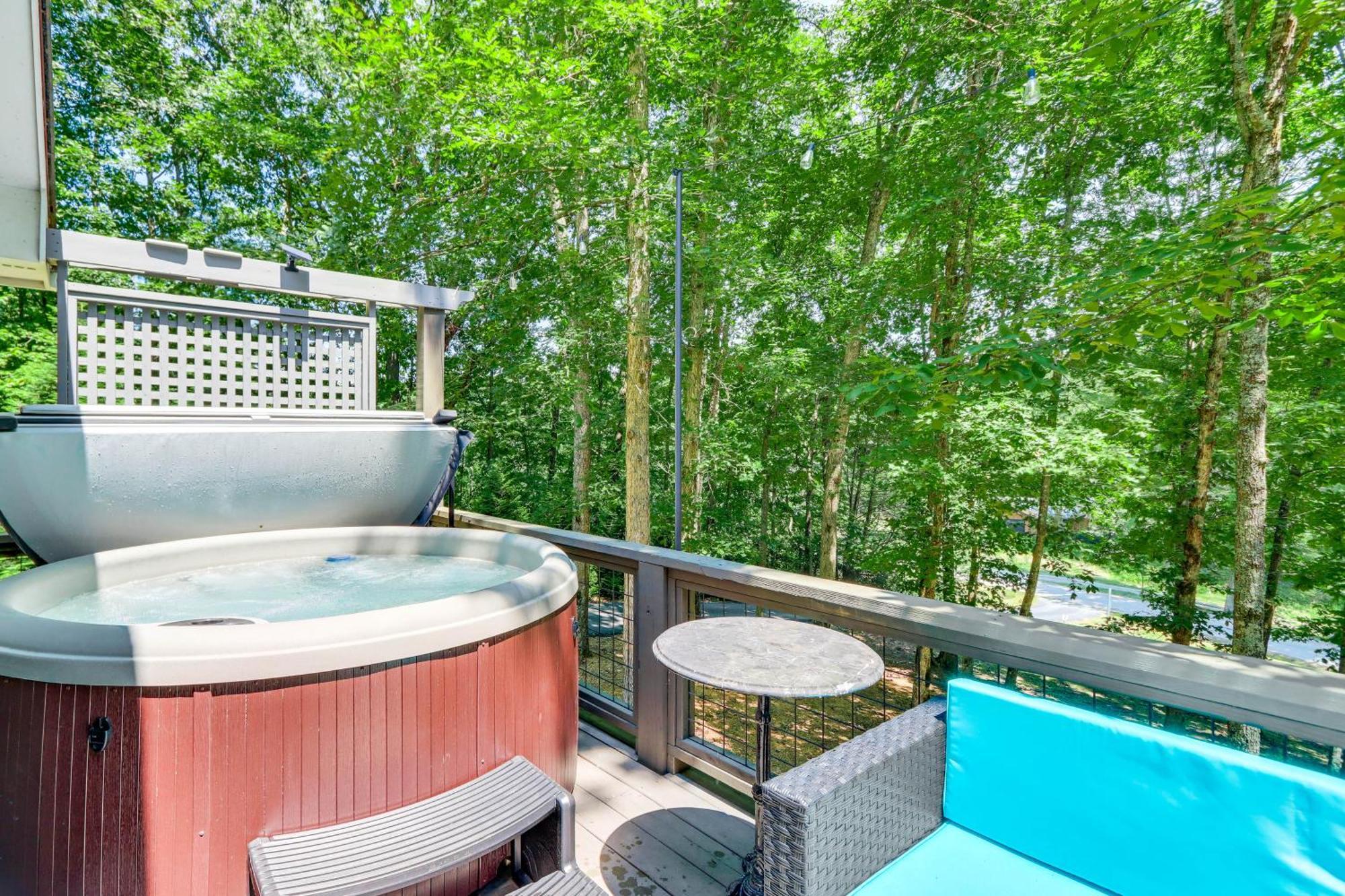 Pet-Friendly Home With Hot Tub In Blue Ridge! Exteriör bild
